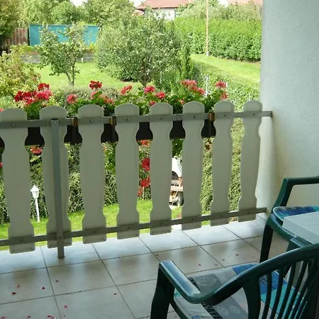 Alsolover Apartman דירה סופרון