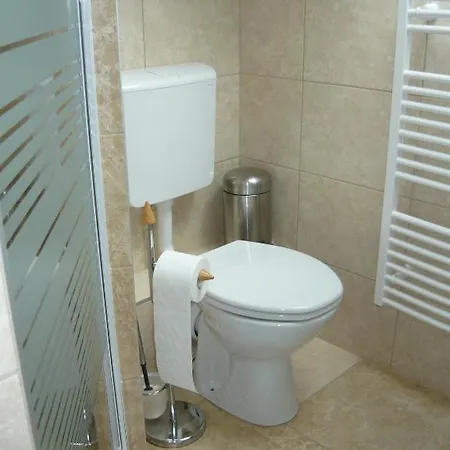 Alsolover Apartman דירה *