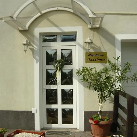 Alsolover Apartman סופרון